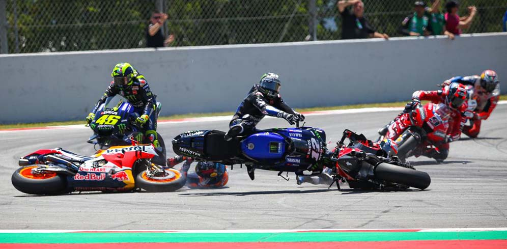 Rossi Salahkan Tikungan Catalunya